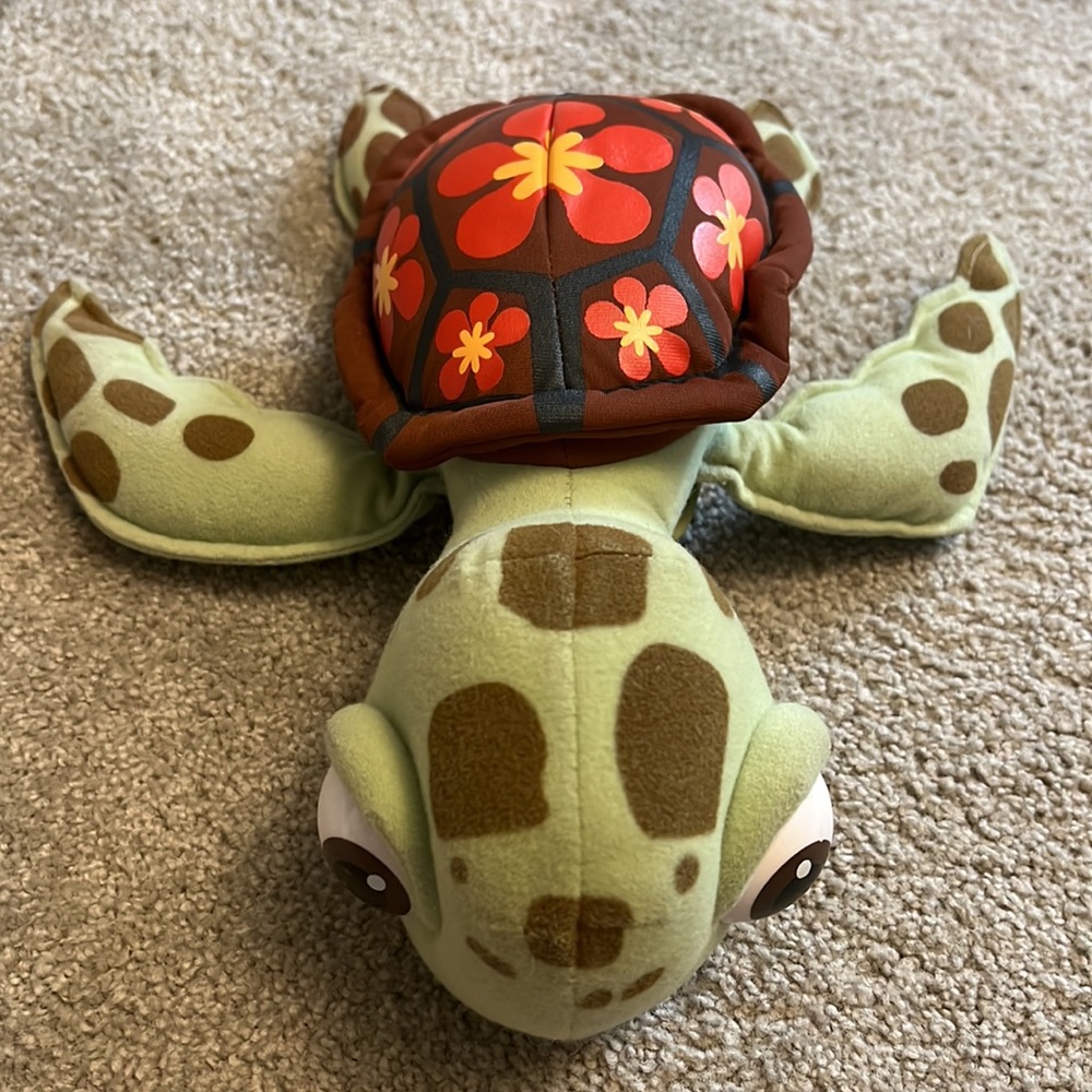 Disney Finding Nemo Surfer Talkin Squirt Turtle Plush Toy Stuffed Animal